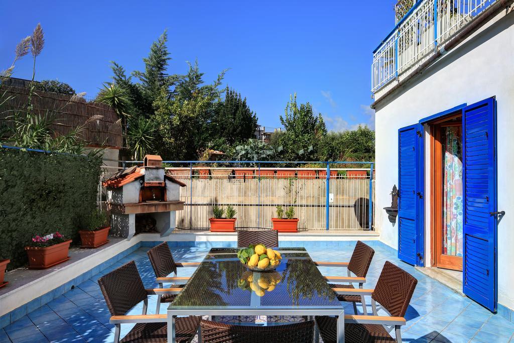 Caruso 3 By Villasandco Rentalソレント 部屋 写真